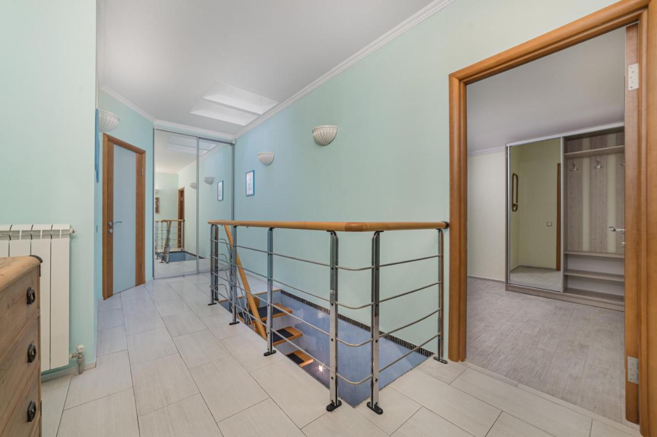 Classical Deribasivska 3-Bedrooms Apartment Одесса Экстерьер фото